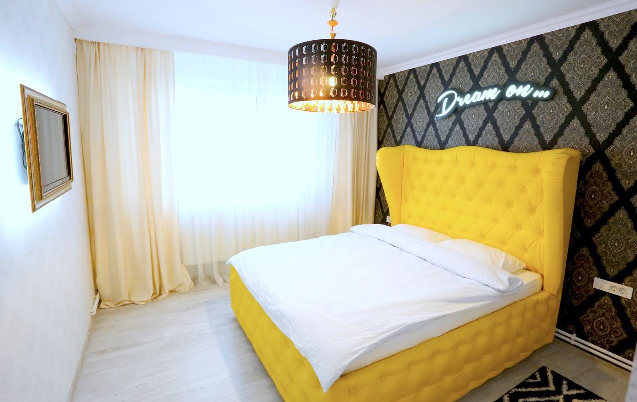 Soho Apartment Near Ceronav Galac Kültér fotó